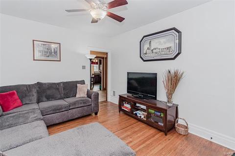 5213 Gresham Ave, Saint Louis, MO 63109 photo 4