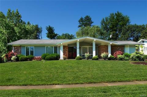 422 Monticello Dr, Ballwin, MO 63011 photo 1