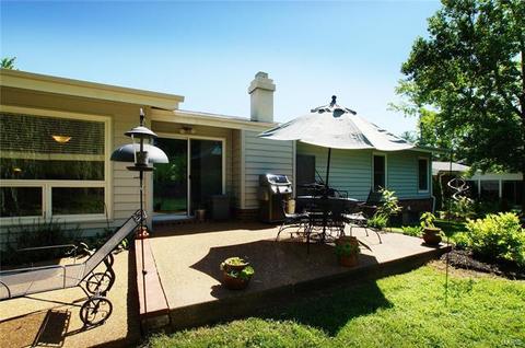 422 Monticello Dr, Ballwin, MO 63011 photo 24