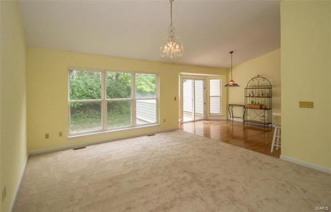 16053 Kerryton Place Dr, Ballwin, MO 63021 photo 9