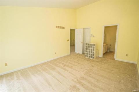 16053 Kerryton Place Dr, Ballwin, MO 63021 photo 18