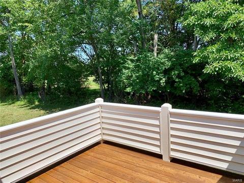 16053 Kerryton Place Dr, Ballwin, MO 63021 photo 3