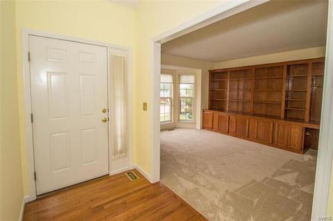 16053 Kerryton Place Dr, Ballwin, MO 63021 photo 5