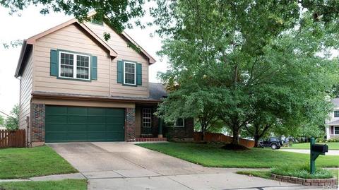 2 Carriage Creek Ct, Ballwin, MO 63021 photo 1