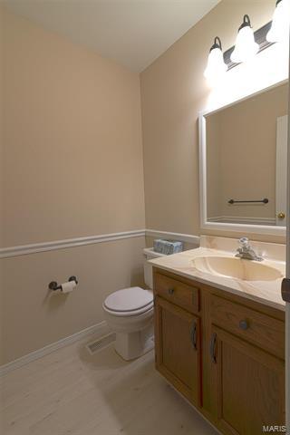 2 Carriage Creek Ct, Ballwin, MO 63021 photo 10