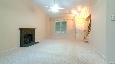 2 Carriage Creek Ct, Ballwin, MO 63021 photo 9