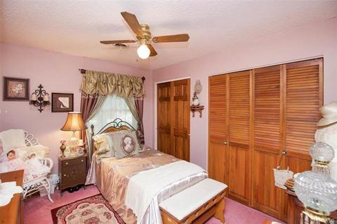 911 Parkway, Ballwin, MO 63011 photo 16