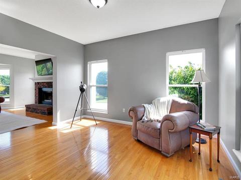 248 E Governor, Saint Charles, MO 63301 photo 6