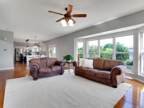 248 E Governor, Saint Charles, MO 63301 photo 8