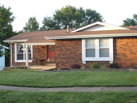 749 Woodrun Dr, Ballwin, MO 63021 photo 39