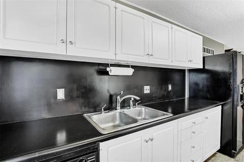 983 Imperial Pt, Manchester, MO 63021 photo 17