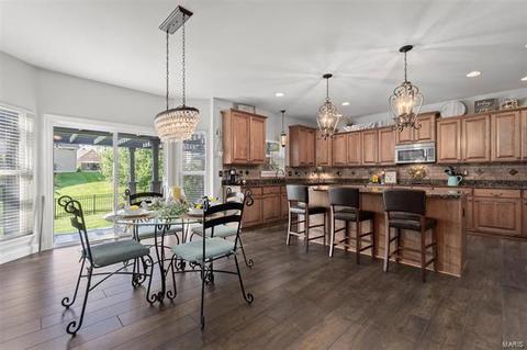 230 Irish Hound Dr, O'fallon, MO 63368 photo 9