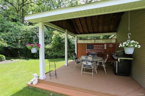 818 Crestland, Ballwin, MO 63011 photo 8