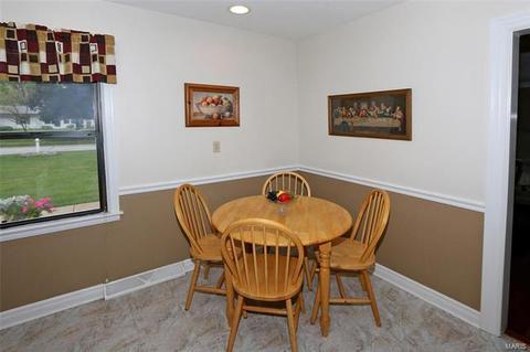 818 Crestland, Ballwin, MO 63011 photo 17
