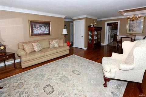 818 Crestland, Ballwin, MO 63011 photo 11
