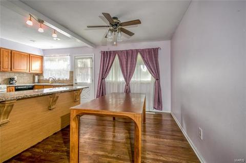 411 Palermo Dr, Ballwin, MO 63021 photo 9
