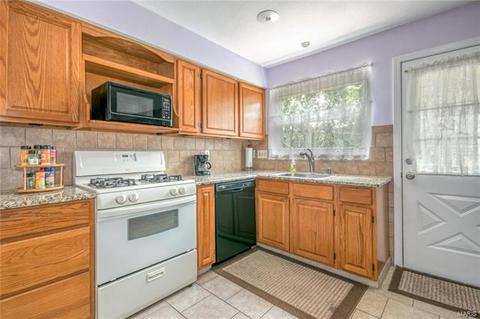 411 Palermo Dr, Ballwin, MO 63021 photo 12