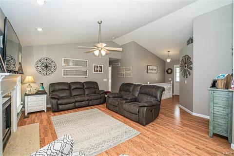 7319 Cinnamon Teal Dr, O'fallon, MO 63368 photo 2