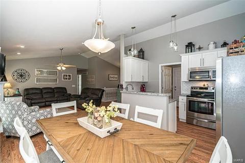 7319 Cinnamon Teal Dr, O'fallon, MO 63368 photo 5