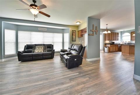 103 Harvestgate Ct, Lake Saint Louis, MO 63367 photo 17