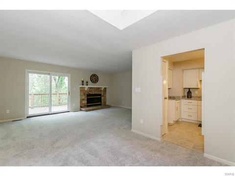 601 Painted Vis, Ballwin, MO 63021 photo 10