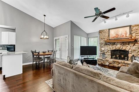 102 Hollyleaf Dr, Ballwin, MO 63021 photo 22