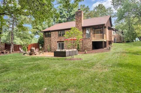 102 Hollyleaf Dr, Ballwin, MO 63021 photo 39