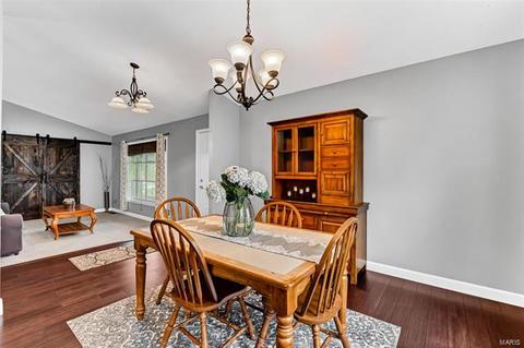102 Hollyleaf Dr, Ballwin, MO 63021 photo 13