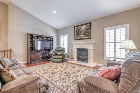 75 Moss Glen Ct, O'fallon, MO 63368 photo 13