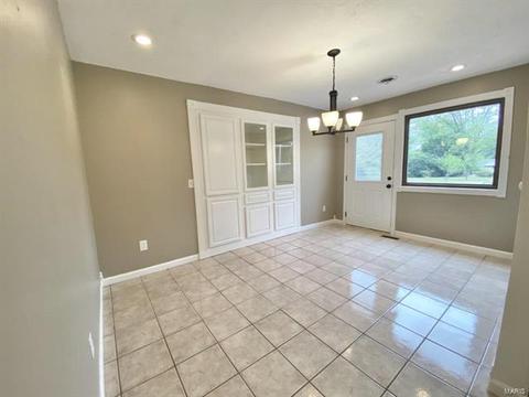 202 Donald Dr, O'fallon, MO 63366 photo 8