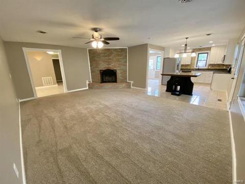 202 Donald Dr, O'fallon, MO 63366 photo 4