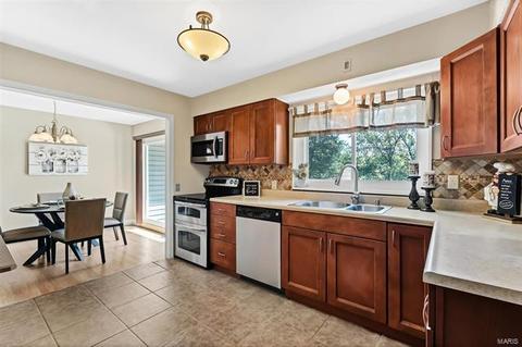 22 Alfresco Dr, Manchester, MO 63021 photo 11