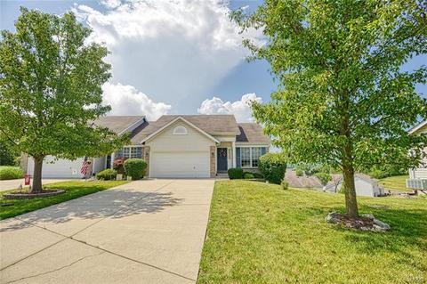 1212 Hunters Chase Dr, Eureka, MO 63025 photo 3