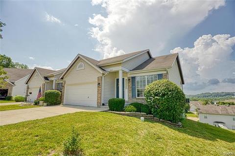 1212 Hunters Chase Dr, Eureka, MO 63025 photo 1