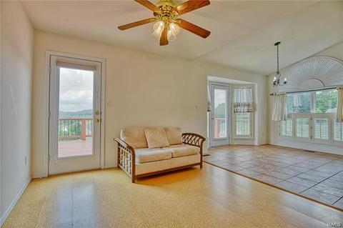1212 Hunters Chase Dr, Eureka, MO 63025 photo 10