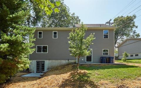 915 Parma, Ballwin, MO 63021 photo 33