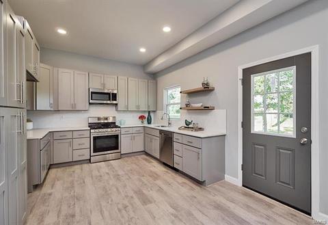 915 Parma, Ballwin, MO 63021 photo 16