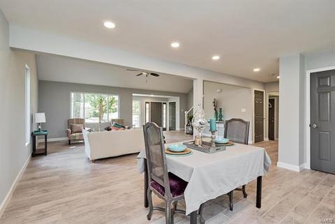 915 Parma, Ballwin, MO 63021 photo 11