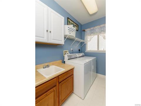 1004 Pearview Dr, Saint Peters, MO 63376 photo 14