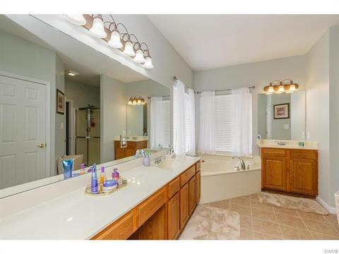 1004 Pearview Dr, Saint Peters, MO 63376 photo 25