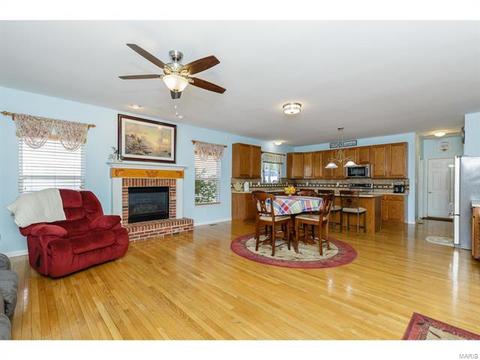 1004 Pearview Dr, Saint Peters, MO 63376 photo 16