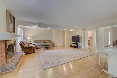 302 Wildbrier, Ballwin, MO 63011 photo 18