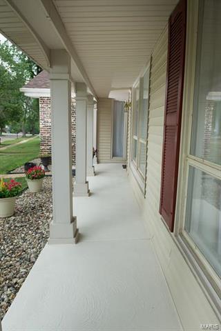1310 Rusticview Dr, Ballwin, MO 63011 photo 5