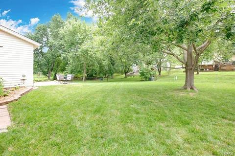 946 Bellestri Dr, Ballwin, MO 63021 photo 28