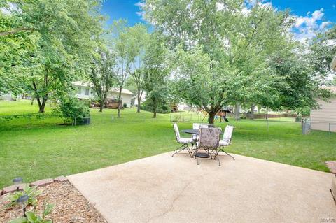 946 Bellestri Dr, Ballwin, MO 63021 photo 7