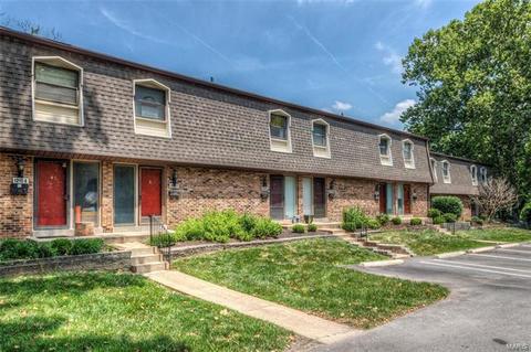 1210 Wicklow Rd #F, Ballwin, MO 63021 photo 2