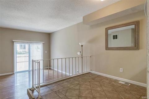 1210 Wicklow Rd #F, Ballwin, MO 63021 photo 7