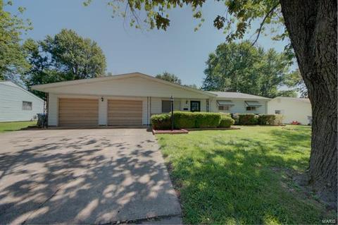 906 Jacobs, O'fallon, MO 63366 photo 1