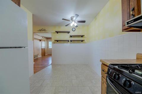 906 Jacobs, O'fallon, MO 63366 photo 7
