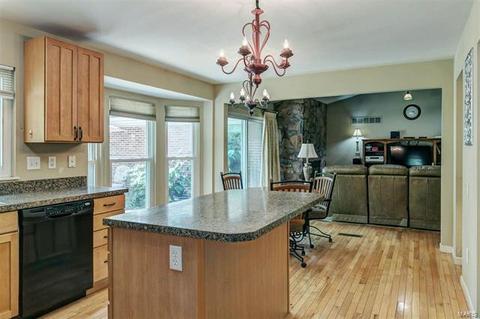 402 Baberton, Ballwin, MO 63011 photo 12